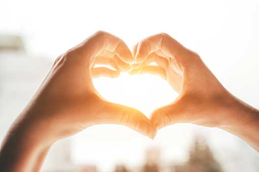 hand-making-a-heart